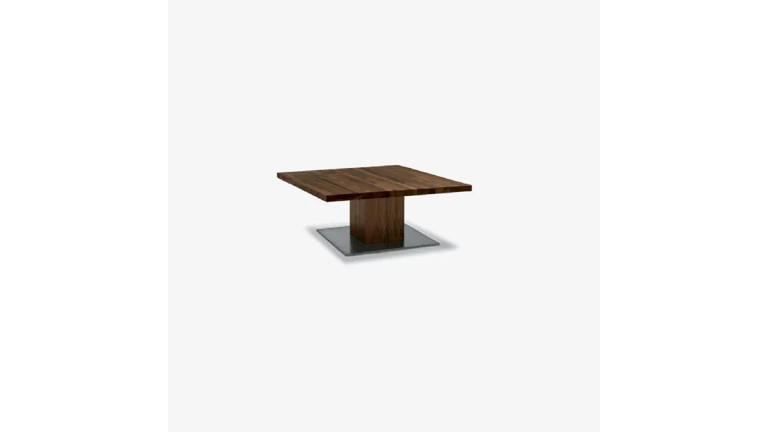 Tavolino Boss Basic Small realizzato interamente in legno massello con gamba a liste incollate vuota all’interno e piastra a pavimento in ferro di Riva1920