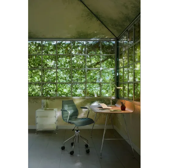 Scrittoio Earl of Wood di Kartell