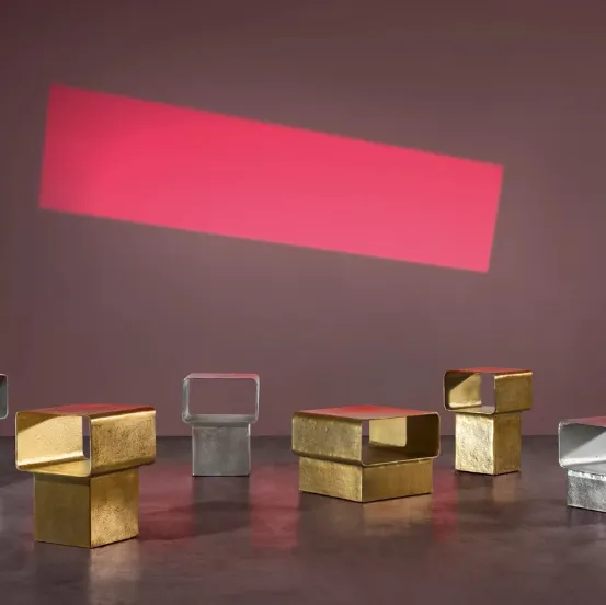 Tavolino Kira in alluminio fuso di Gervasoni