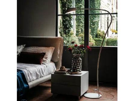Lampada da terra in acciaio cromato Little Flag di Cattelan Italia