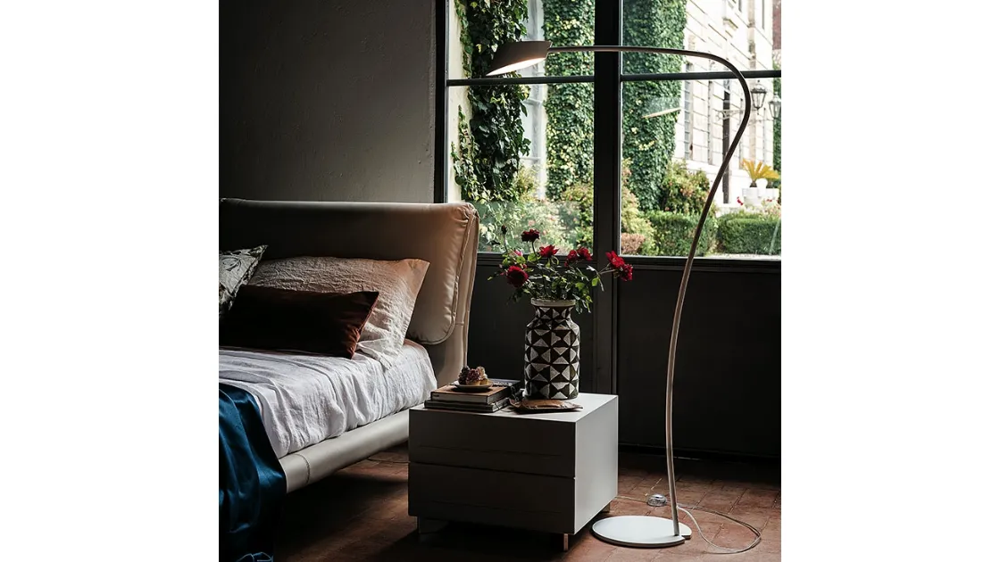 Lampada da terra in acciaio cromato Little Flag di Cattelan Italia
