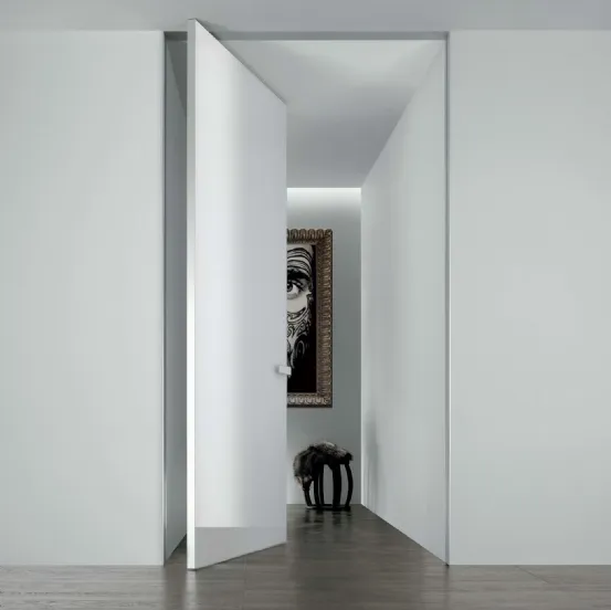 Porta per interni Aura in Vetro Bianco Latte lucido con chiusura magnetica di Rimadesio