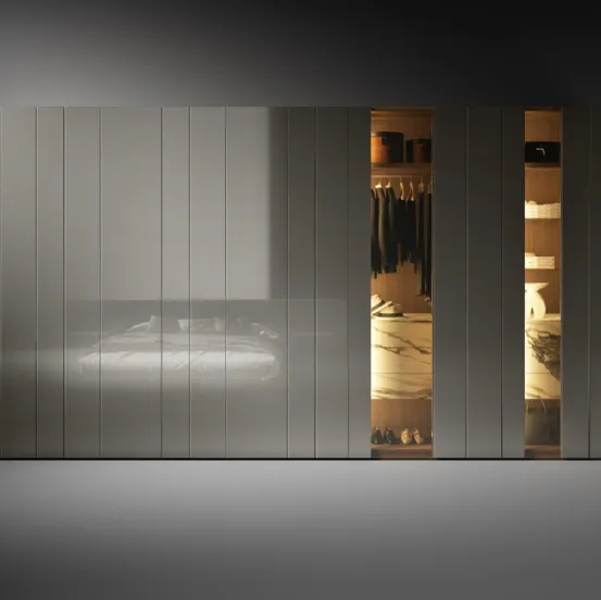 Armadio con ante battenti NOW in vetro laccato Grigio con Vetrinetta Bronzo di Lago