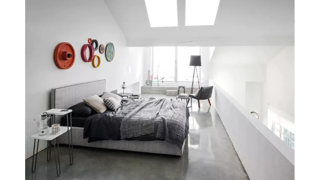 Letto Linea in tessuto di Gervasoni