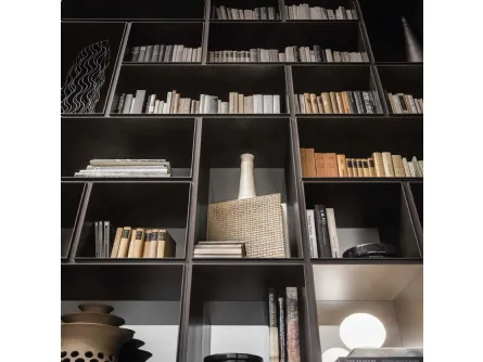 Libreria componibile Opus in alluminio finitura Brown di Rimadesio