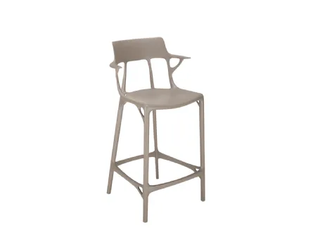 Sgabello AI Stool di Kartell