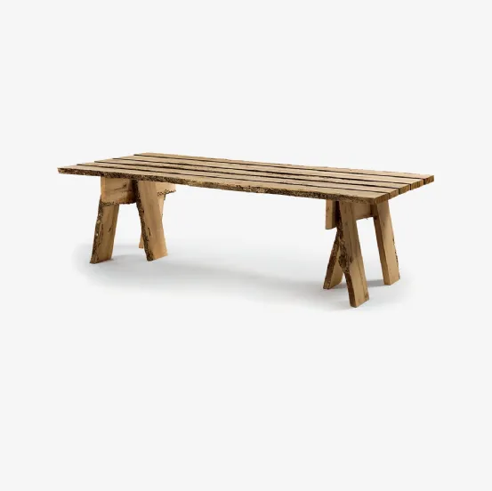 Tavolo Frammenti di Wabi Sabi realizzato in legno massello di Briccola a liste accostate e bordi naturali dotato di gambe a cavalletto di Riva1920