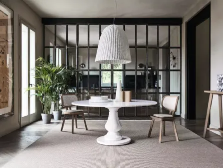 Tavolo Gray 38 in marmo bianco di Carrara e base in millgres di Gervasoni