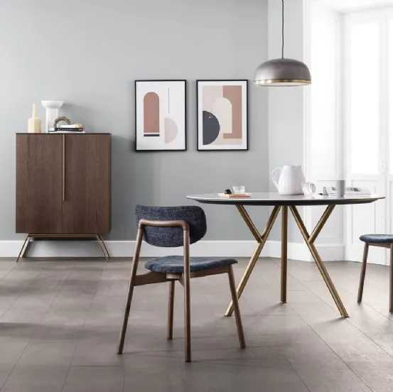 Tavolo rotondo Sunny con top in marmo Bianco di Carrara e gambe in metallo di Novamobili