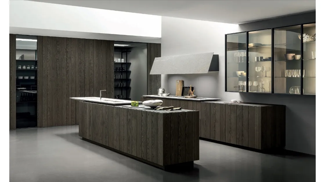 Cucina Design con isola Float finitura Rovere Carbone con top in Pietra Piasentina Fiammata di Modulnova