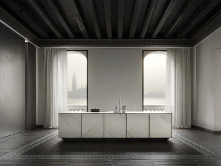 Cucina Design a isola in marmo con profili in noce Frame Lab di Modulnova