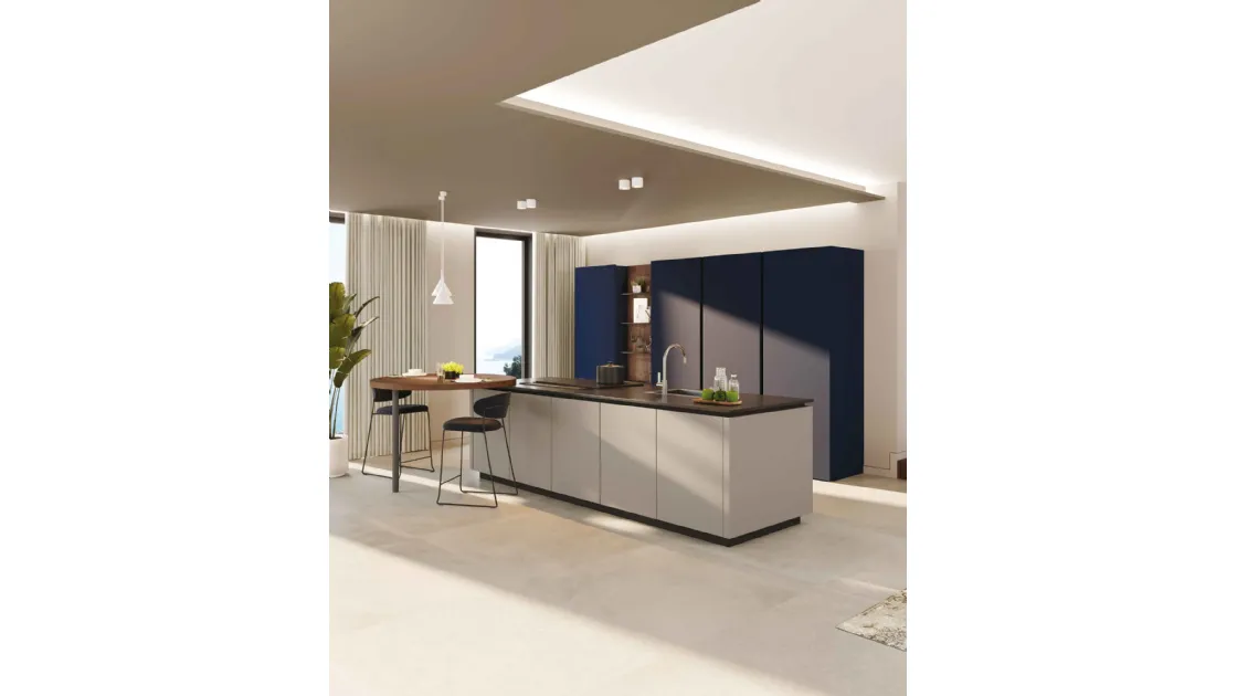 Cucina Moderna con isola Pratica 2417 di La Casa Moderna