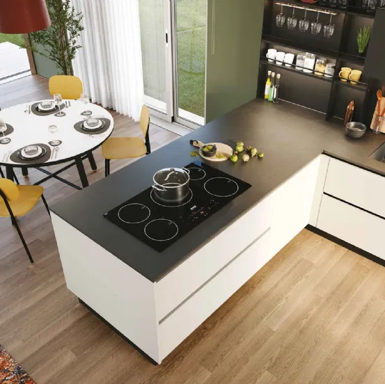 Cucina Moderna con penisola Pratica 2510 di La Casa Moderna