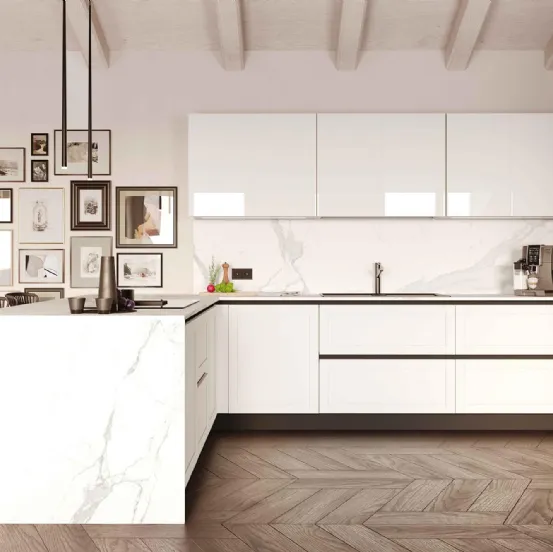 Cucina Moderna con penisola Pratica 2512 di La Casa Moderna