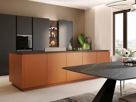 Cucina Moderna con isola Pratica 2517 di La Casa Moderna