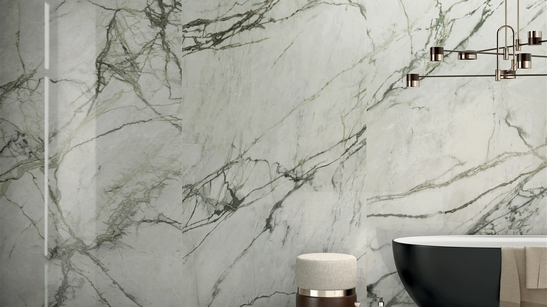 Piastrelle effetto marmo Noblesse Calacatta Emerald di Lea Ceramiche