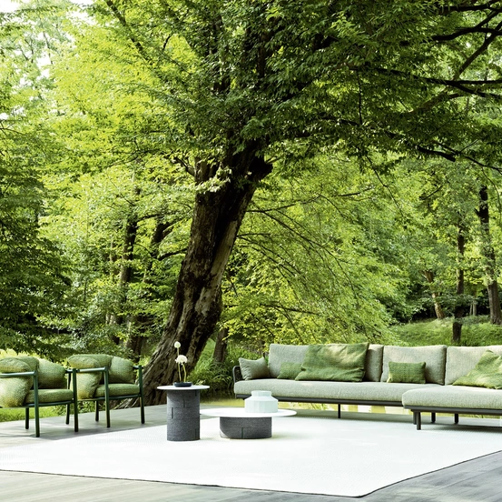 Salotto da esterno Allegra in alluminio e tessuto di Varaschin