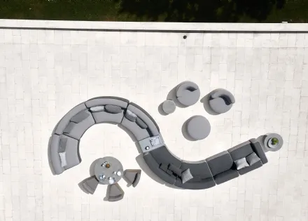 Salotto da esterno Belt 02 in tessuto imbottito di Varaschin