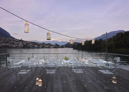 Invisible Table Outdoor di Kartell