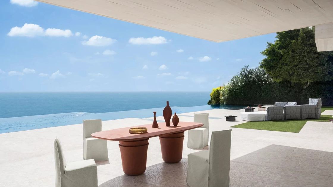 Tavolo in terracotta Kasane di Gervasoni