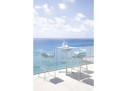 Sgabello e Tavolino Summer Set in acciaio di Varaschin